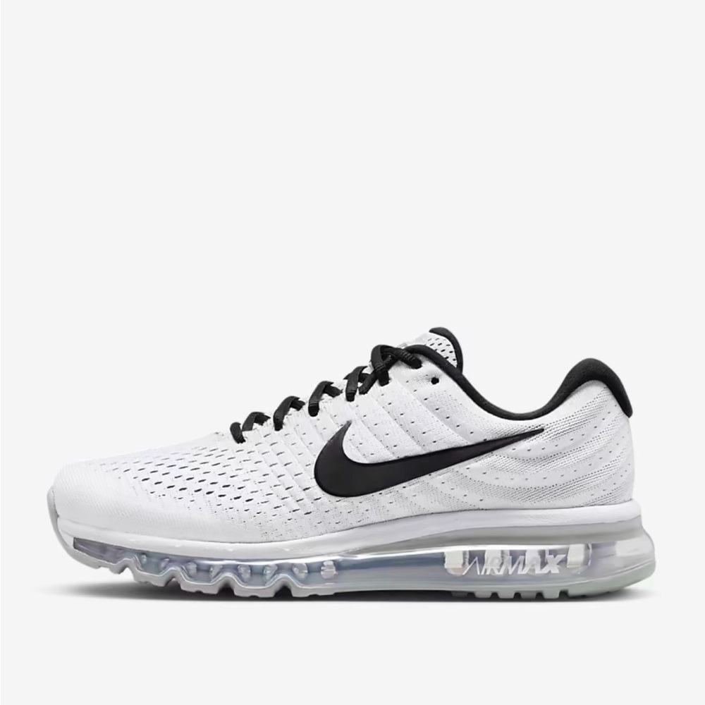 Nike Men’s Air Max
Sizes 12
No Box included